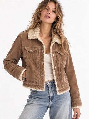 Y2K 2000s Gilmore girls Sherpa corduroy jacket button quilted interior fur trim